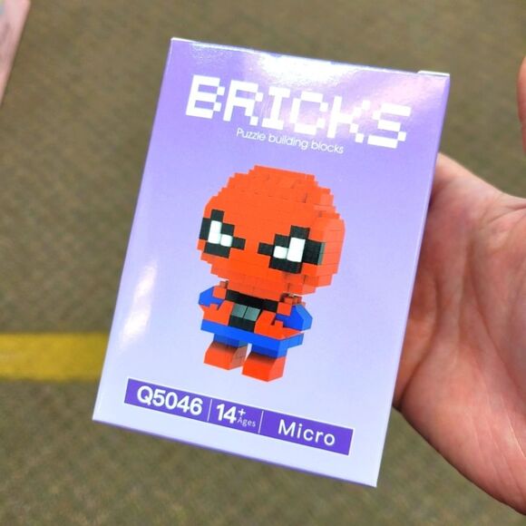 Brand New Spiderman Bricks Lego Figure - Picture 1 of 4